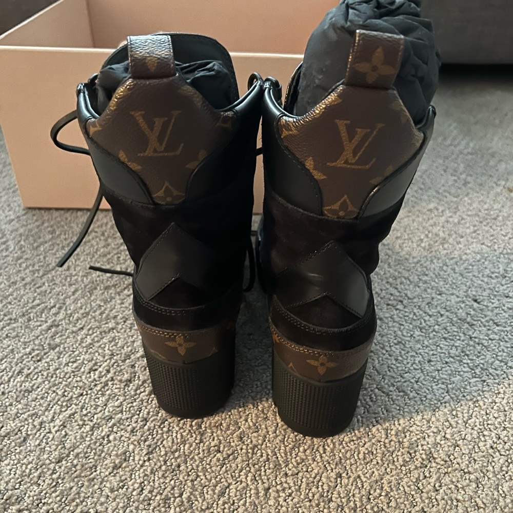 Laureate Platform Desert Boot - image 7